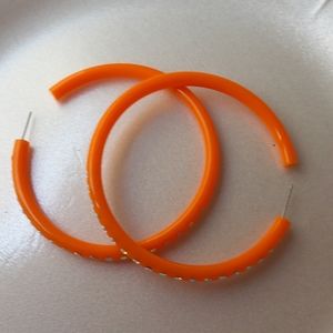 Earrings with crystals